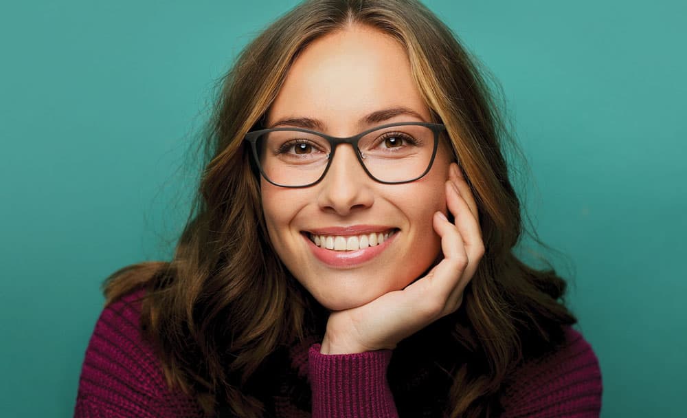 Woman wearing premium DLS lenses