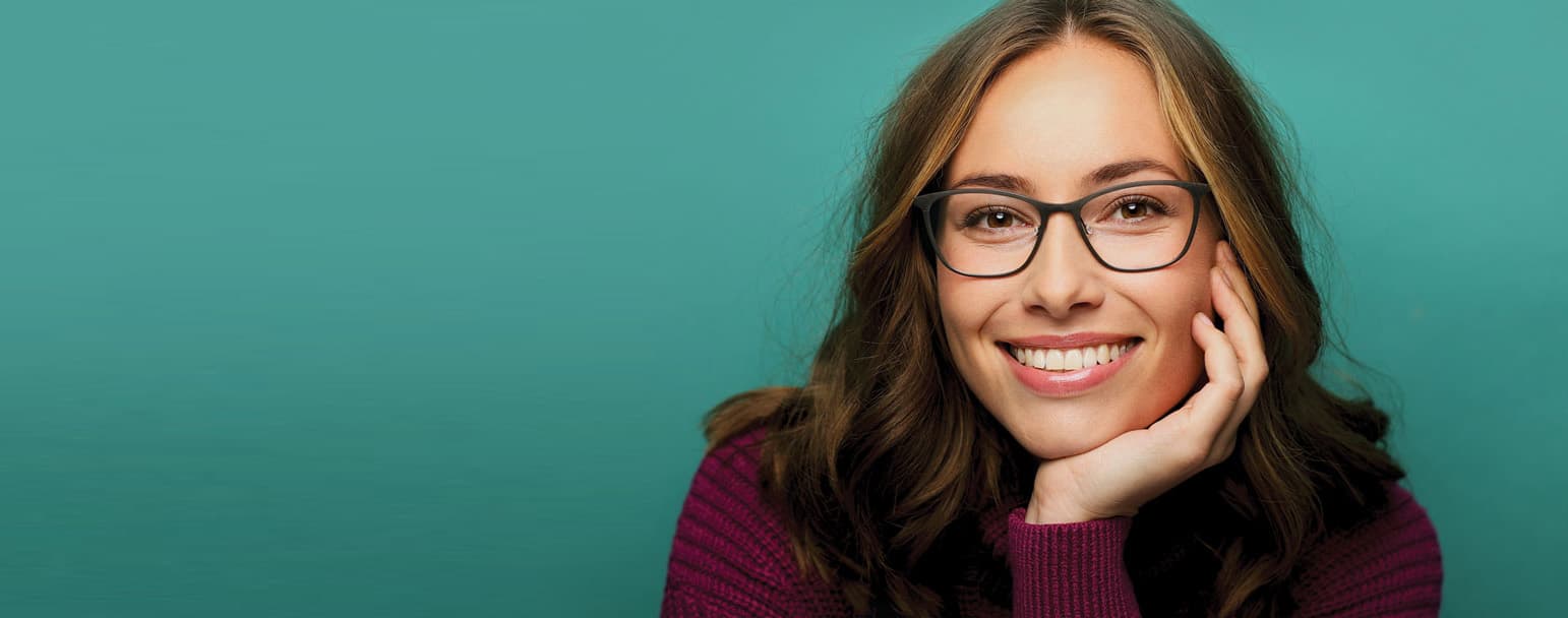 Woman wearing glasses with DLS lenses